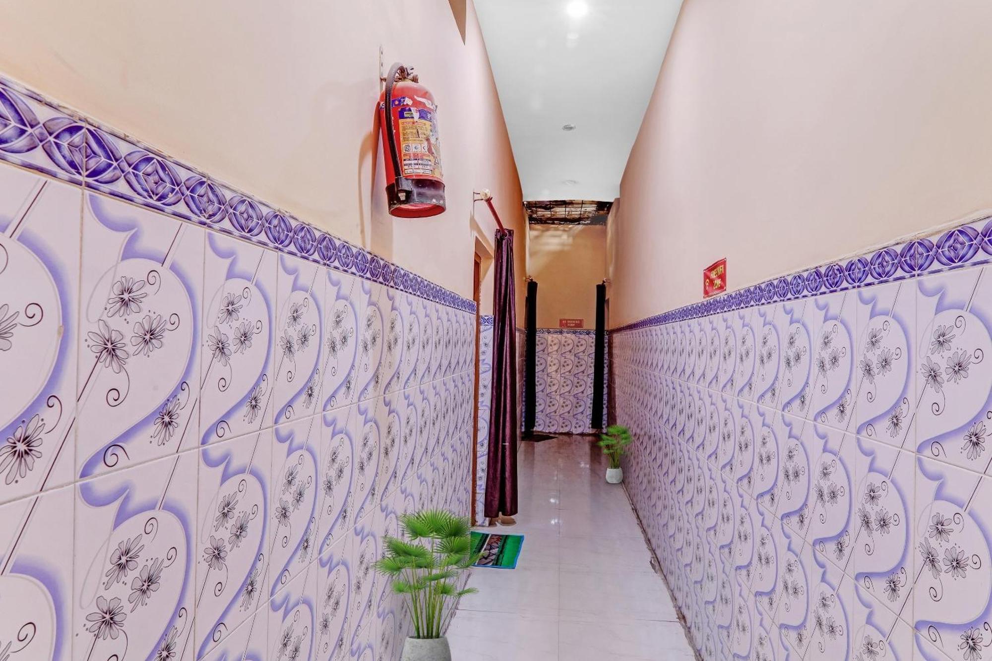 Flagship Hotel Suman Niwas Bijnaur Bagian luar foto